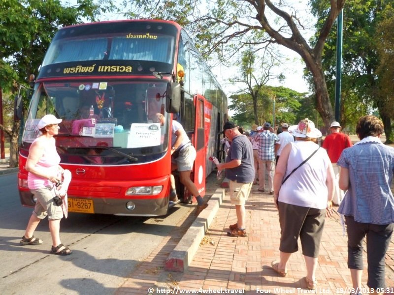 4x4Reisen Expedition, Expeditionstourismus, 2 Tage Tagesausflug Bangkok und Umgebung 200km  , 4x4 Offroad Adventure Geländewagenreisen und Geländewagentouren in Südostasien, Abenteuer in Asien, Thailand, Laos, Kambodscha für Selbstfaher von Berlin nach Bangkok 1756938034  Mekong Issan Isan Isaan Reisen Jeep Safari Thailand Jeep Safari Isan Reisen Erwan Reisen Luxus Reisen Privat Reisen 4x4 Reisen Four Wheel Travel  Uwe Richter